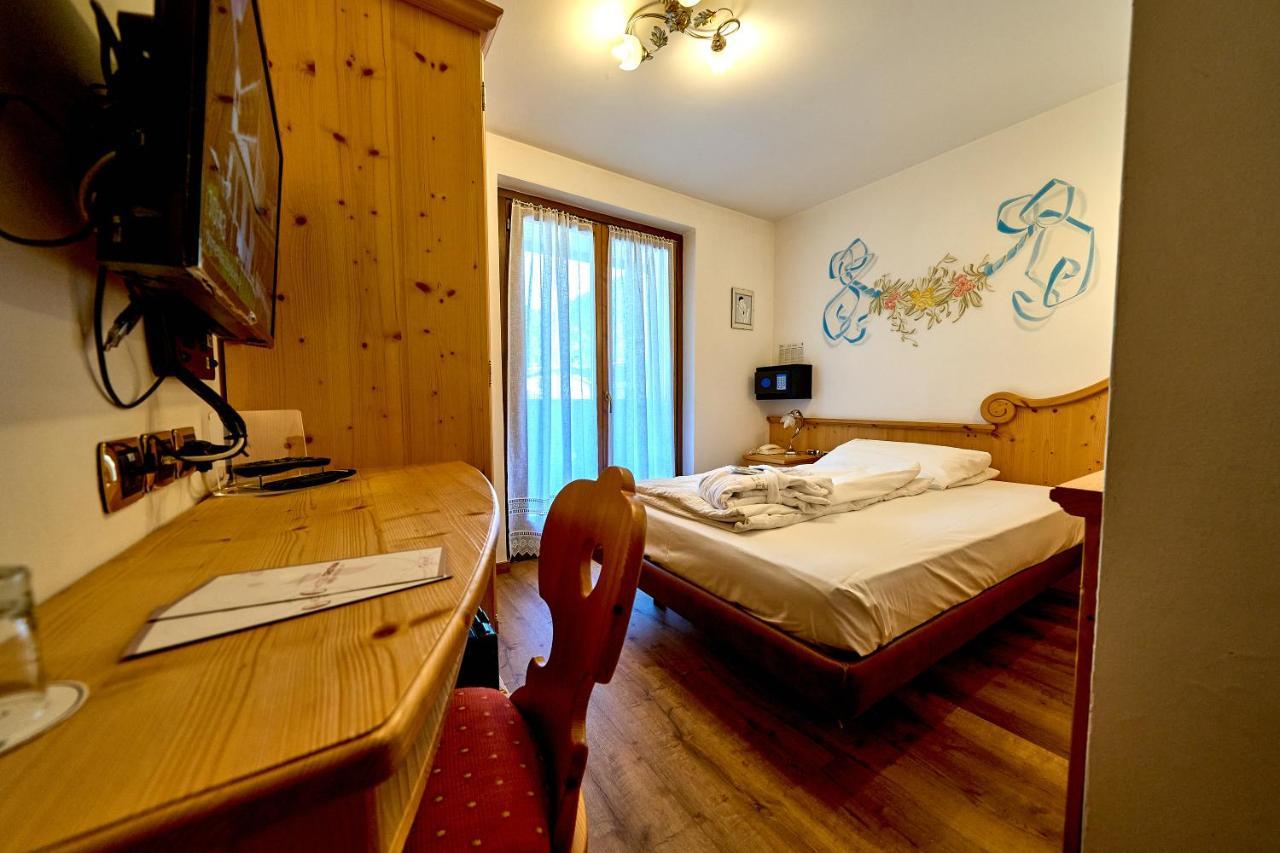 Hotel Cristina Pinzolo Esterno foto