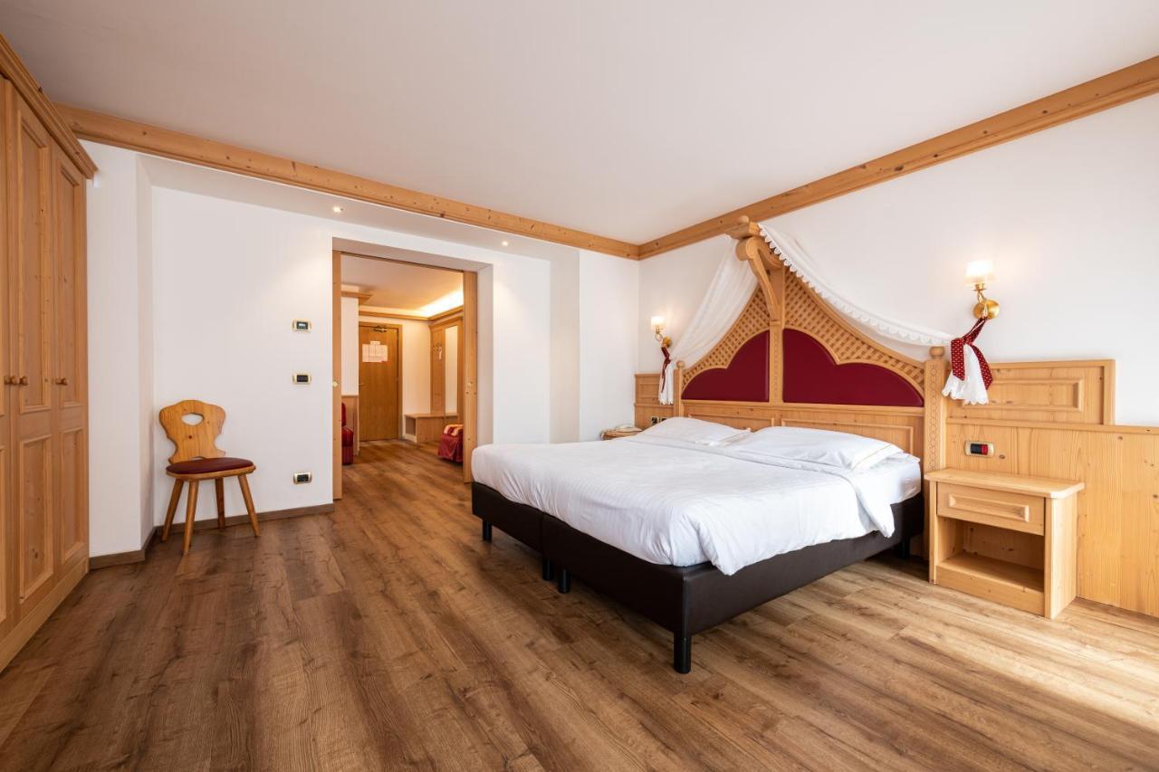 Hotel Cristina Pinzolo Esterno foto