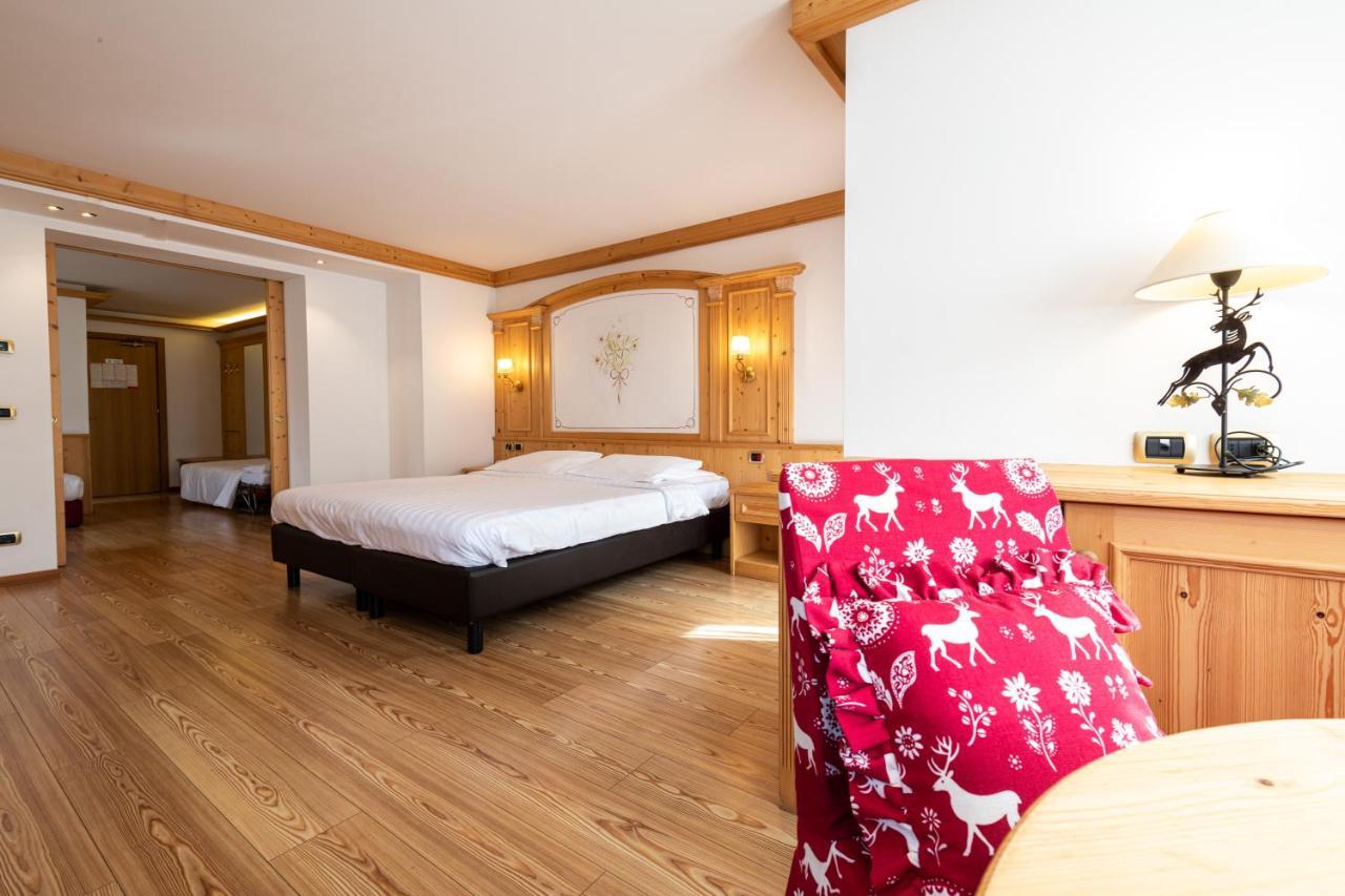 Hotel Cristina Pinzolo Esterno foto