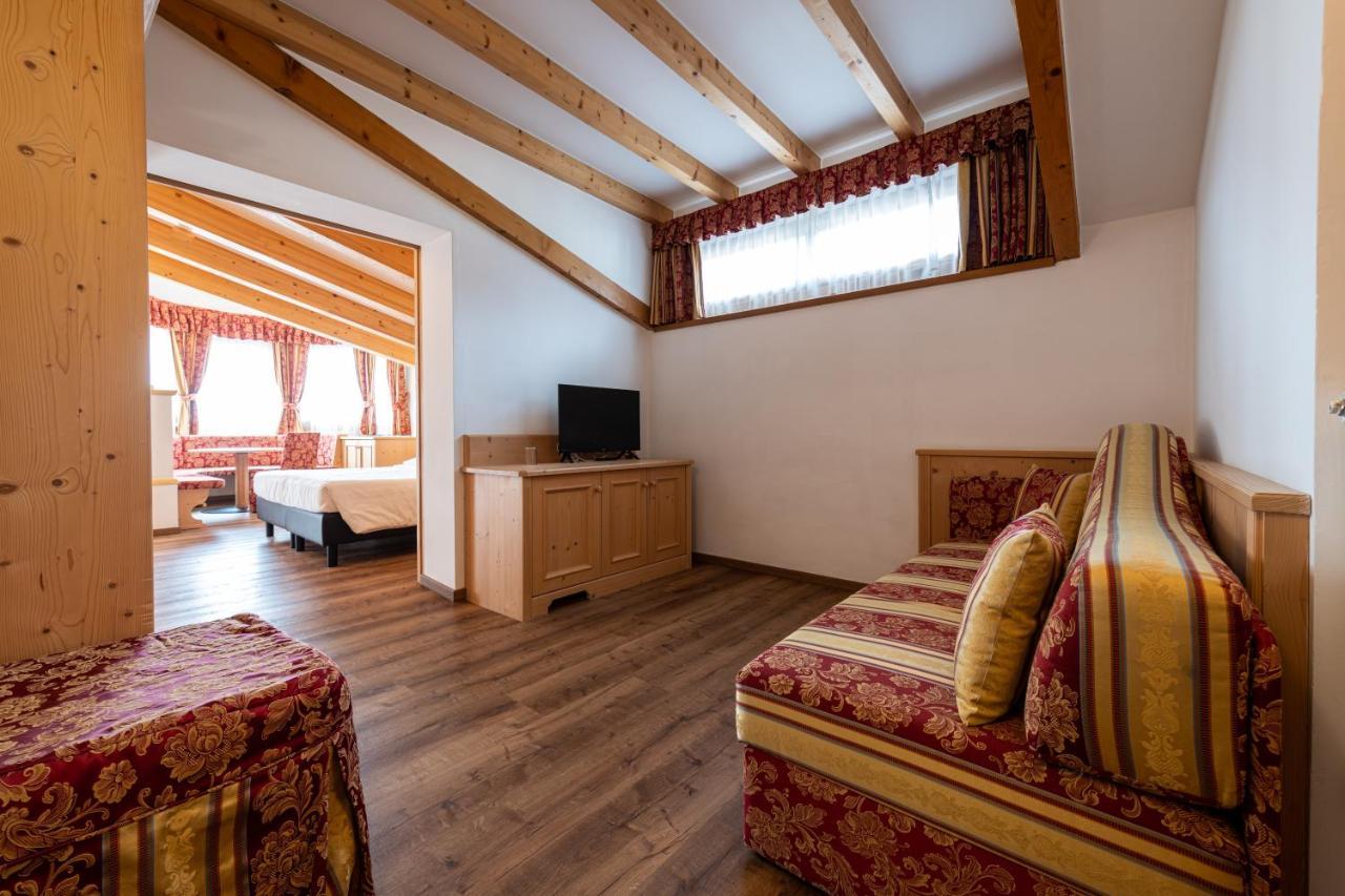 Hotel Cristina Pinzolo Esterno foto