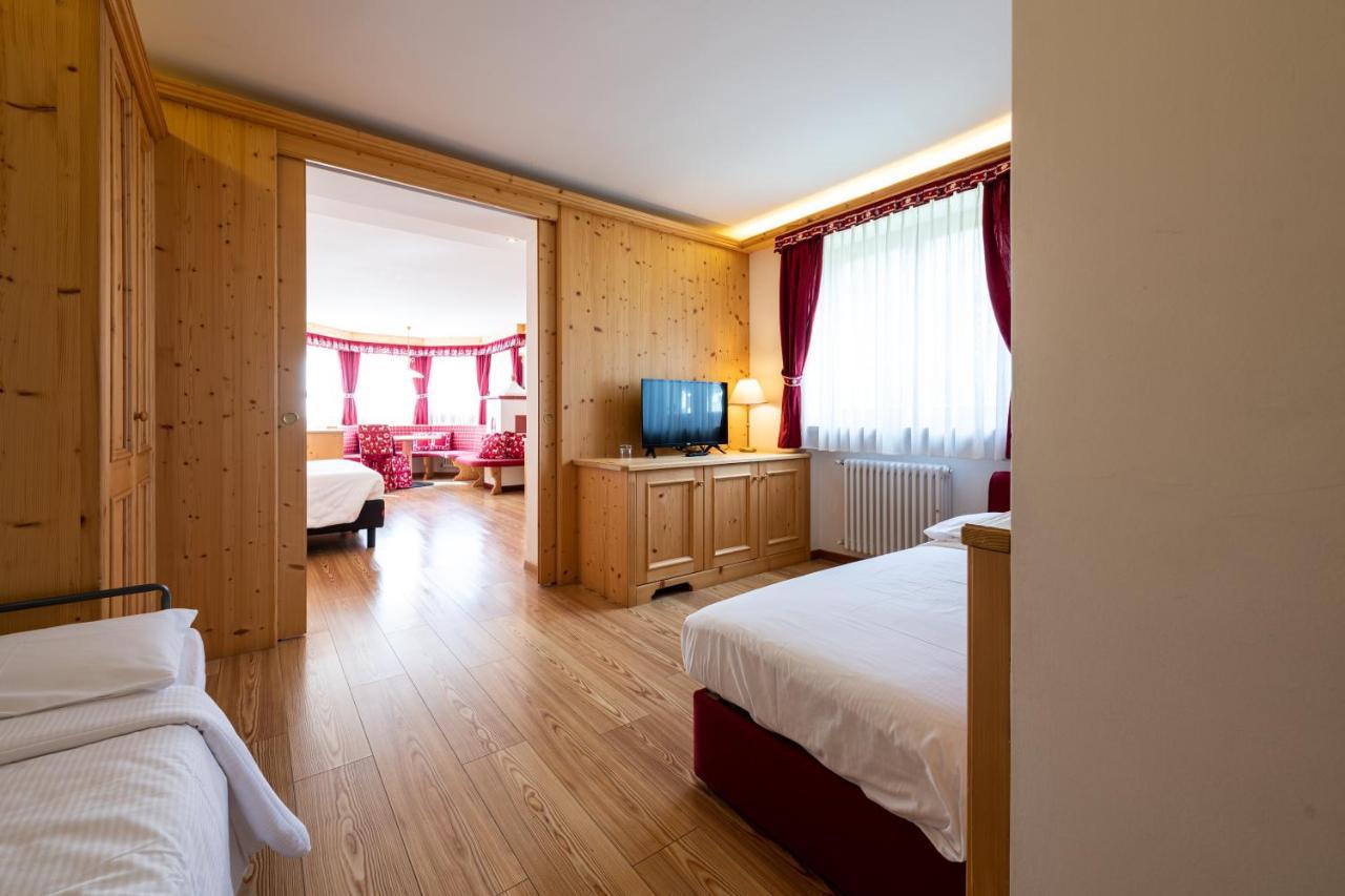 Hotel Cristina Pinzolo Esterno foto