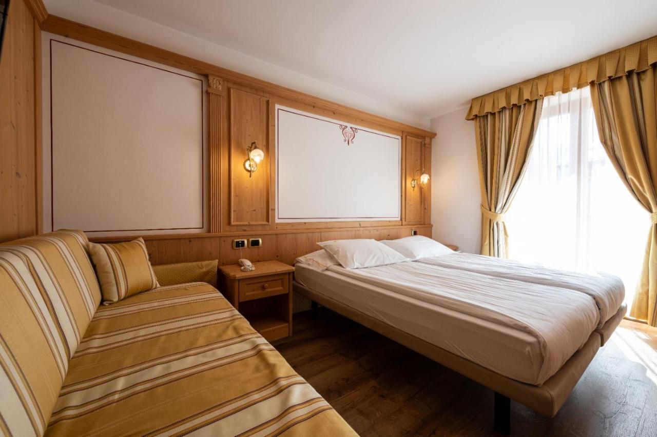 Hotel Cristina Pinzolo Esterno foto