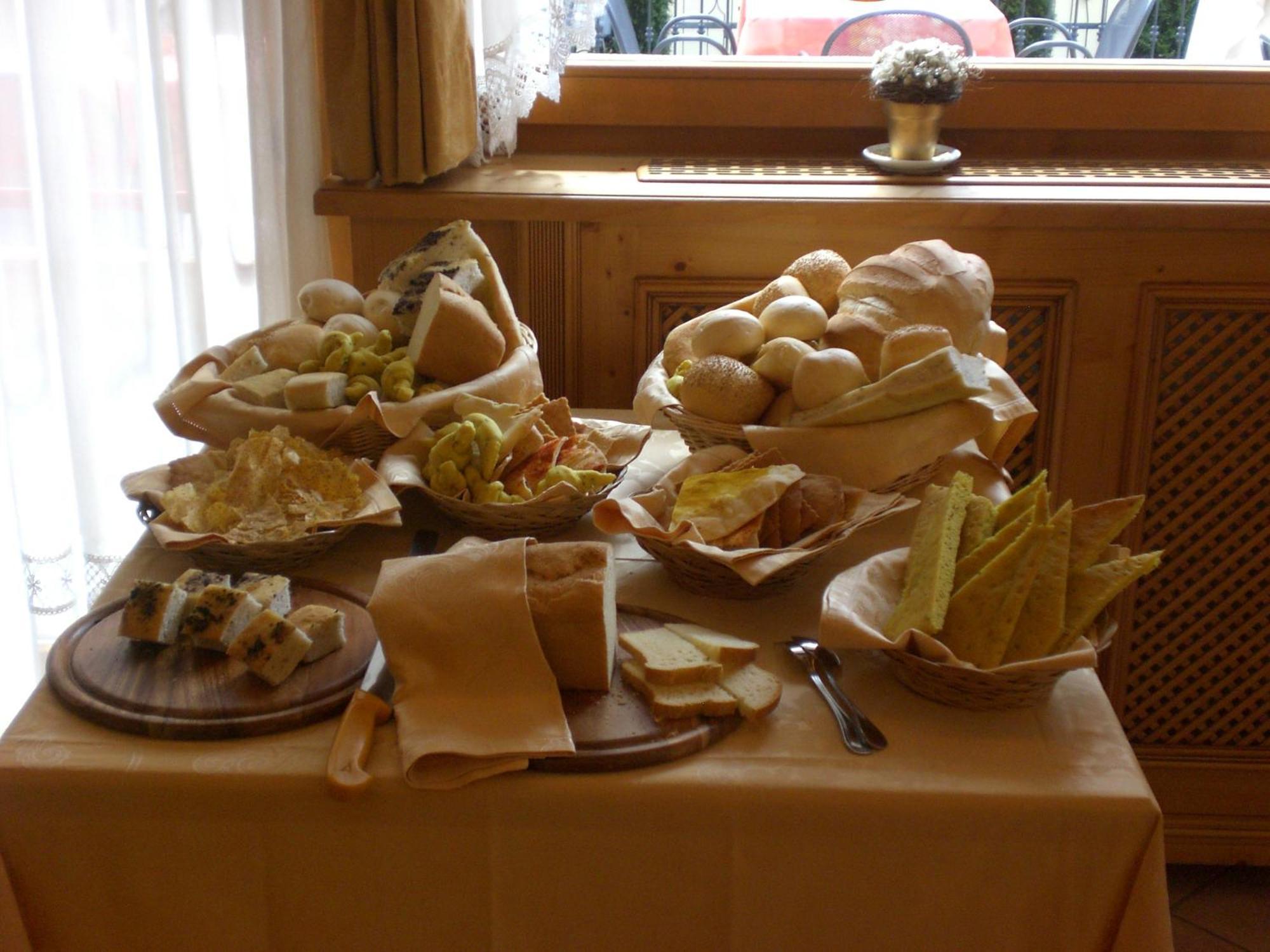Hotel Cristina Pinzolo Esterno foto