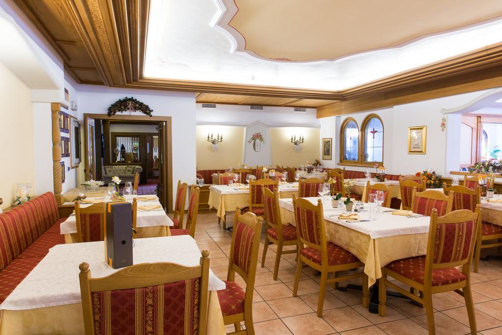 Hotel Cristina Pinzolo Esterno foto