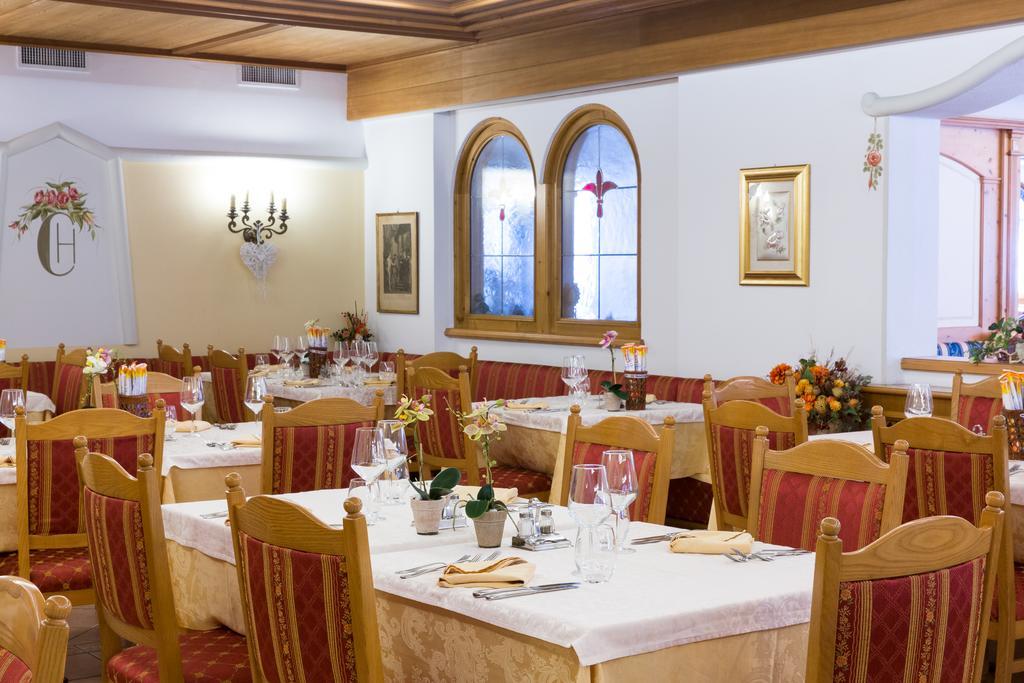 Hotel Cristina Pinzolo Esterno foto