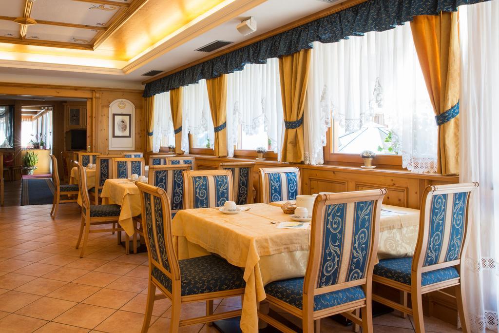 Hotel Cristina Pinzolo Esterno foto