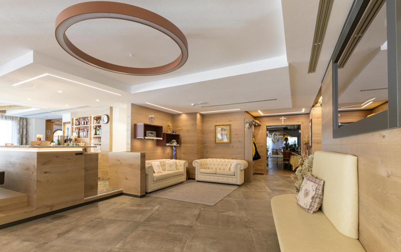 Hotel Cristina Pinzolo Esterno foto
